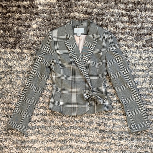 H&M Gray Plaid Women’s Pantsuit Set - Picture 3 of 16